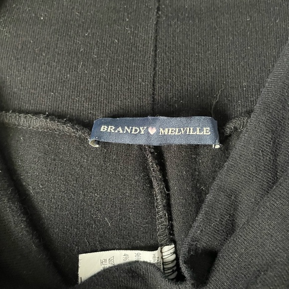 **SOLD** Brandy Melville Priscilla Pants - Picture 4 of 6